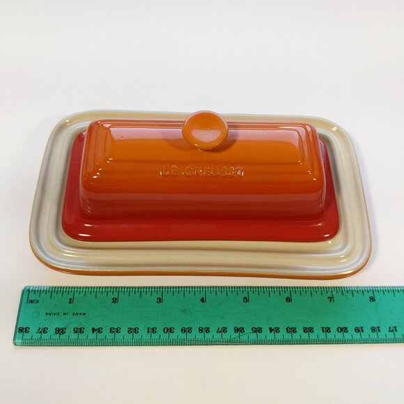 Le Creuset Lidded Butter Dish Flame (orange to red) - Picture 3 of 8